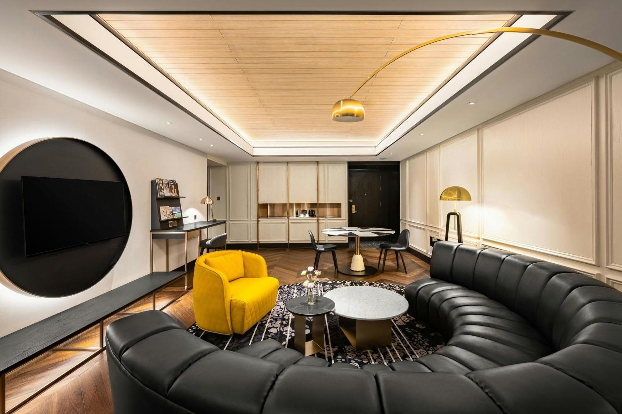 Le Méridien Taichung Exterior foto The interior of the 2018-built lounge
