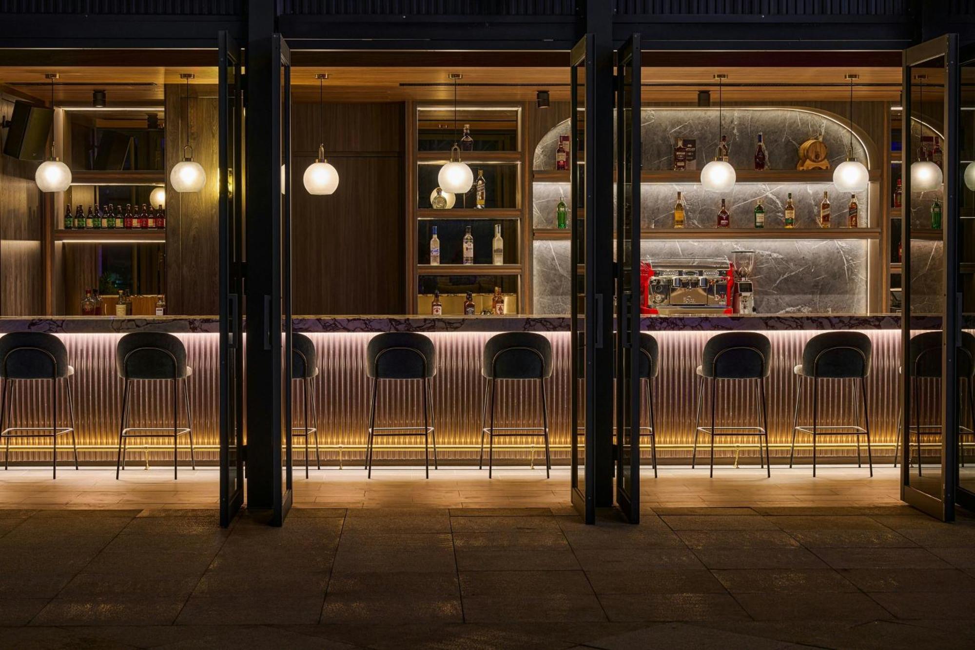 Le Méridien Taichung Exterior foto The bar at the top of the hotel